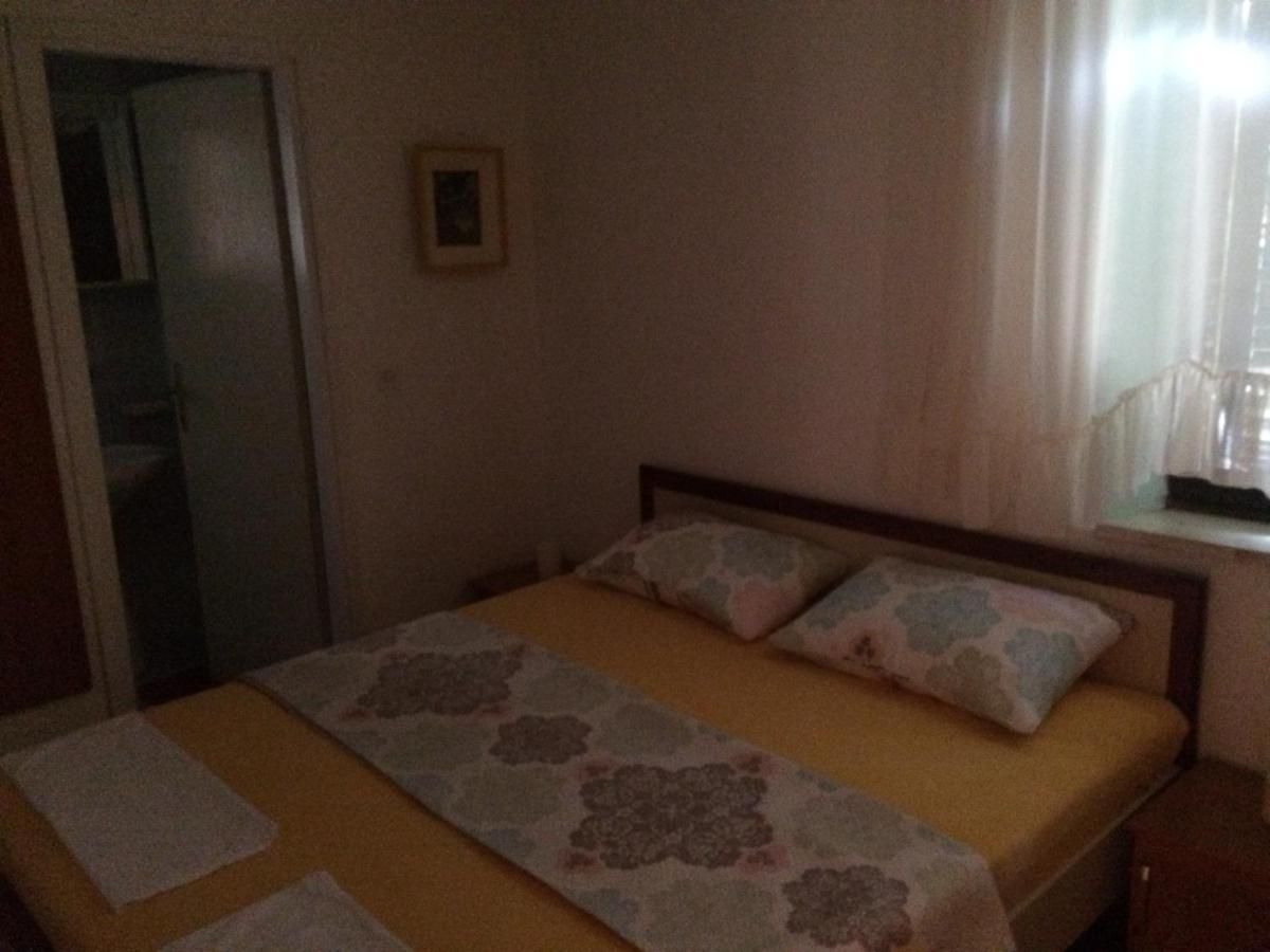 Apartments Tomovic ルンバルダ エクステリア 写真